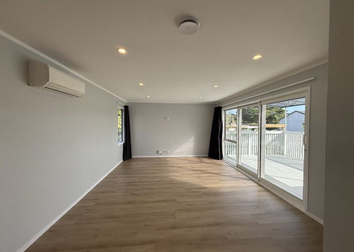  at 1/324 Swanson Road, Henderson, Waitakere City, Auckland