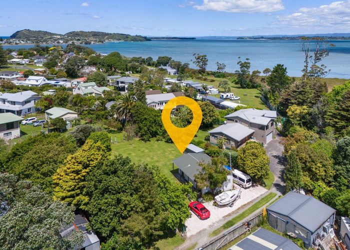  at 33 Athenree Road, Athenree, Western Bay Of Plenty, Bay Of Plenty