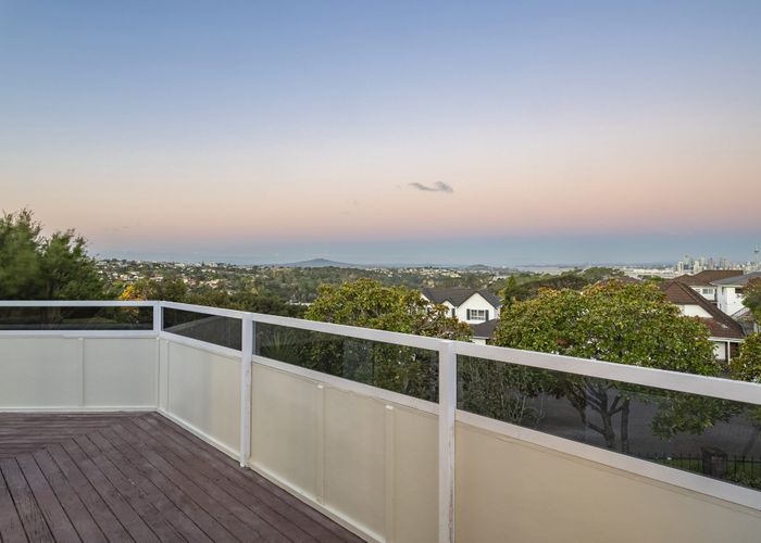  at 2 Bragato Place, Chatswood, North Shore City, Auckland