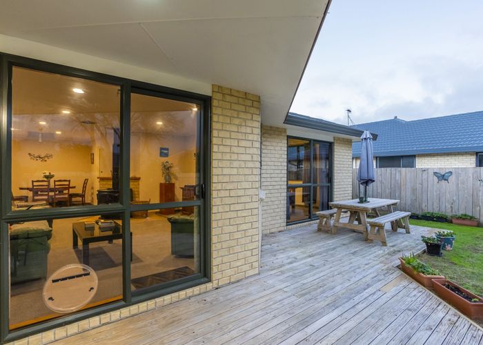  at 28 Hadleigh Court, Paraparaumu