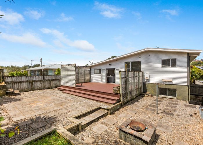  at 27 Rospeath Crescent, Spotswood, New Plymouth, Taranaki