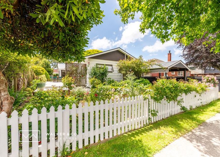  at 1 Bathurst Street, Silverstream, Upper Hutt, Wellington