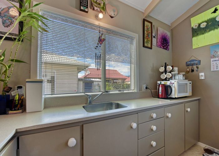  at 3 Birchwood Grove, Richmond