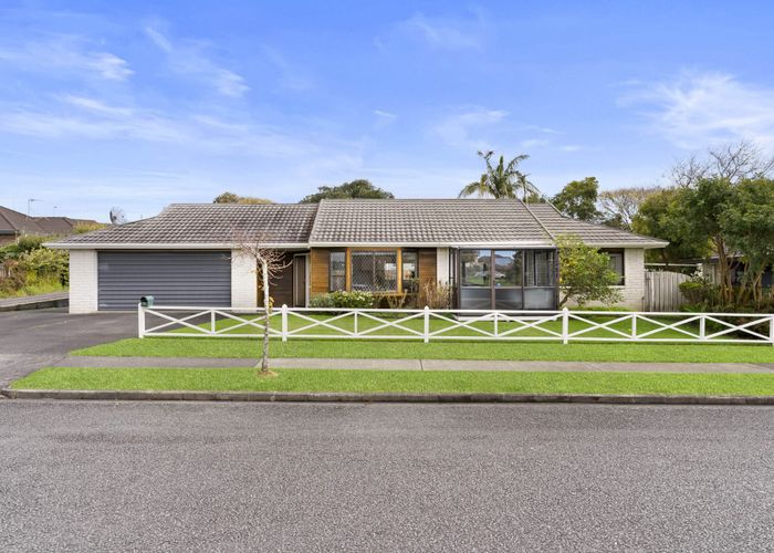  at 1/80 Clydesdale Avenue, Somerville, Auckland