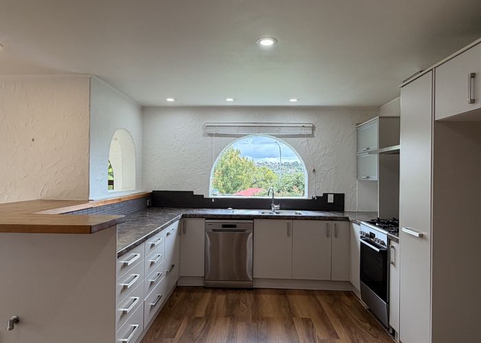  at 2 Fallow Street, Browns Bay, Auckland