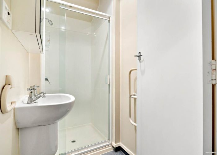  at 27 Fyvie Avenue, Mount Roskill, Auckland