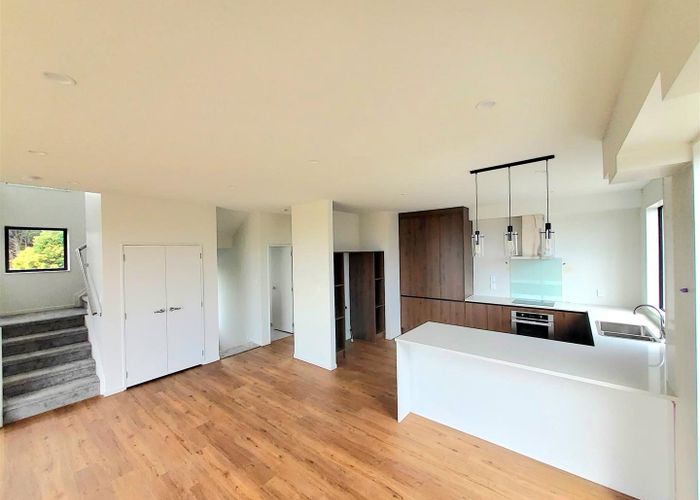  at 8 Timo Way, Flat Bush, Manukau City, Auckland