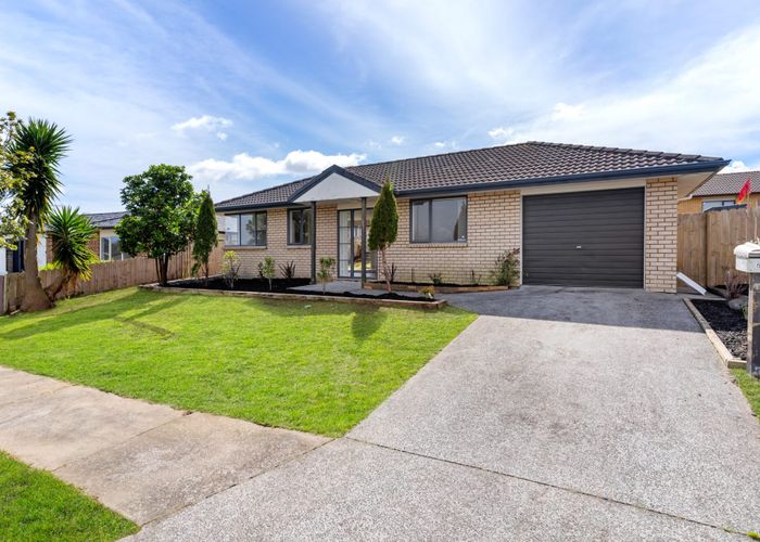  at 54 Glenveagh Park Drive, Weymouth, Manukau City, Auckland