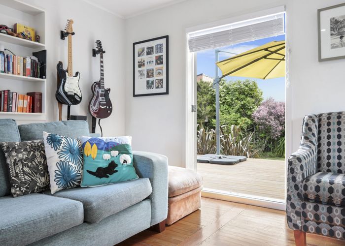  at 697 Te Atatu Road, Te Atatu Peninsula, Waitakere City, Auckland