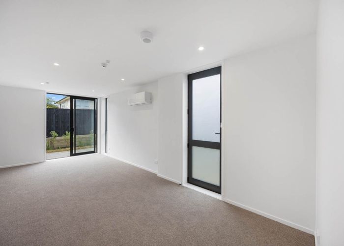  at 1/16 Treasure Lane, Te Atatu South, Waitakere City, Auckland