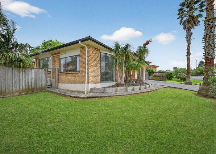  at 20 Jadewynn Drive, Massey, Waitakere City, Auckland