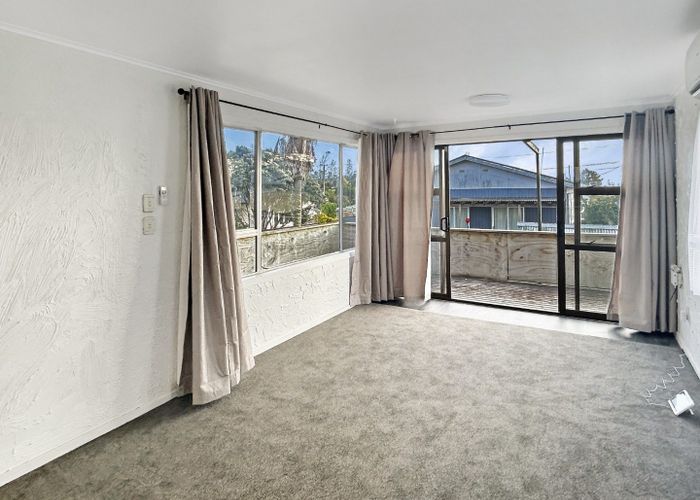  at 7A Clayburn Road, Glen Eden, Waitakere City, Auckland