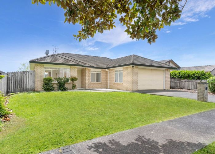  at 12 Ridgefield Lane, East Tamaki Heights, Auckland