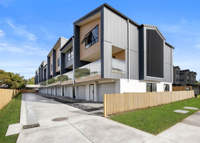  at Lot 3/6 Robertson Road, Ranui, Waitakere City, Auckland