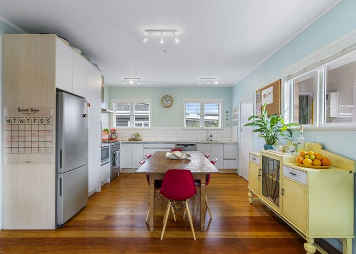  at 10 Stanhope Road, Mount Wellington, Auckland