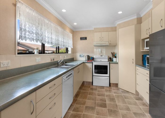  at 13A Kowhai Terrace, Saint Martins, Christchurch