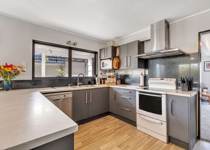  at 26 Aquarius Drive, Kawaha Point, Rotorua, Bay Of Plenty