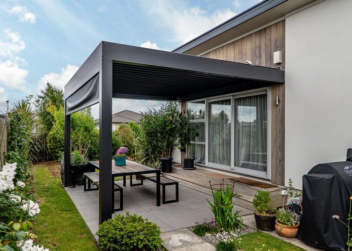  at 5 Kingsbridge West, Burwood, Christchurch City, Canterbury