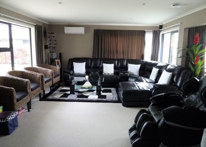  at 20 Medallion Court, Kelvin Grove, Palmerston North