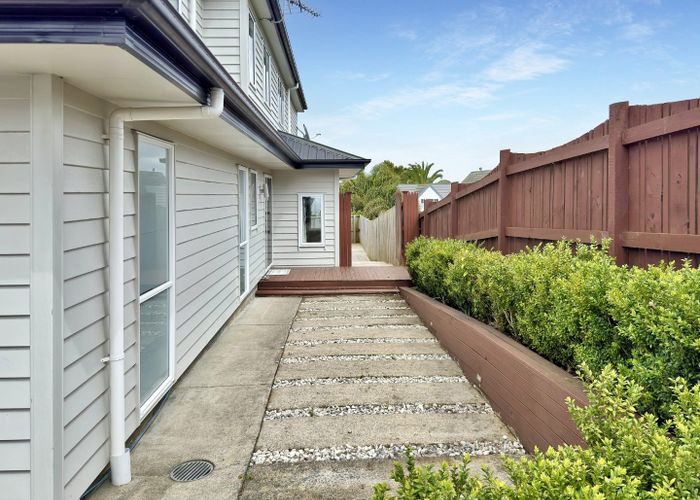  at 152 Hill Road, The Gardens, Manukau City, Auckland