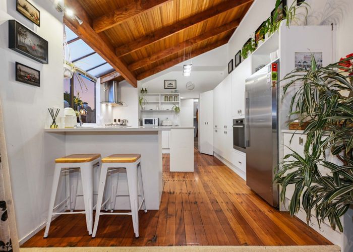  at 363 River Road, Claudelands, Hamilton