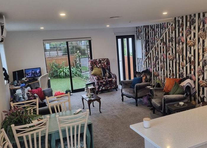  at 2/42 Cambridge Terrace, Waiwhetu, Lower Hutt, Wellington