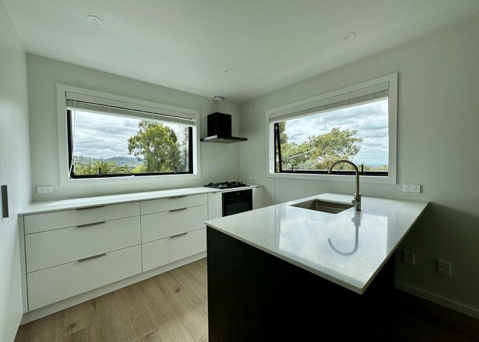  at 12 Laingfield Terrace, Laingholm, Waitakere City, Auckland