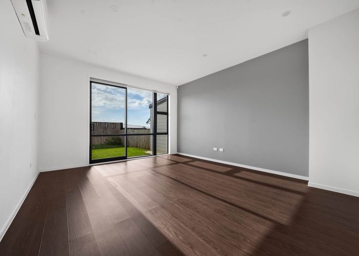  at 32 Karoro Road, Flat Bush, Manukau City, Auckland