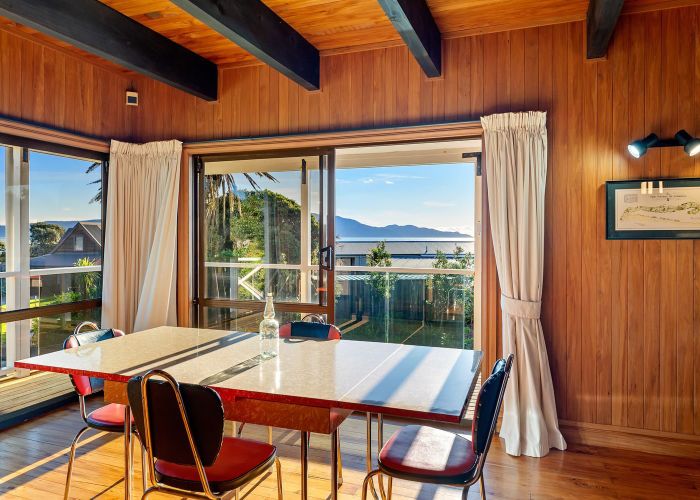  at 11 Waiheke Street, Waikanae Beach, Kapiti Coast, Wellington