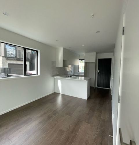  at 27/28 Westgate Drive, Westgate, Waitakere City, Auckland
