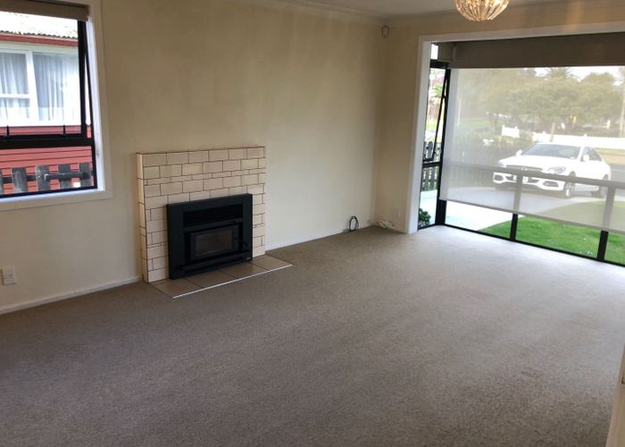  at 37 Edgewater Drive, Pakuranga, Manukau City, Auckland