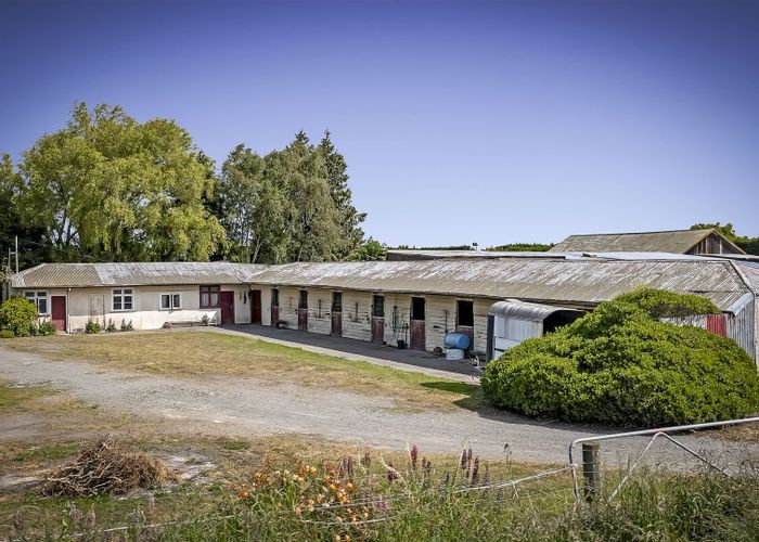  at 325 Curraghs Road, Christchurch