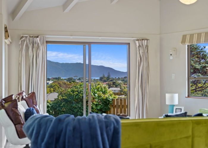  at 19 Napier Grove, Waikanae Beach, Kapiti Coast, Wellington