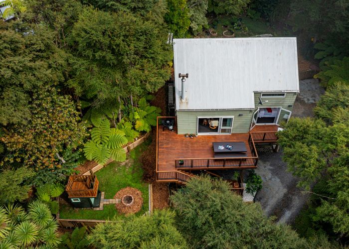  at 5 Hayes Road, Henderson Valley, Auckland