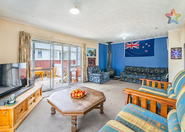  at 1A Randwick Crescent, Moera, Lower Hutt