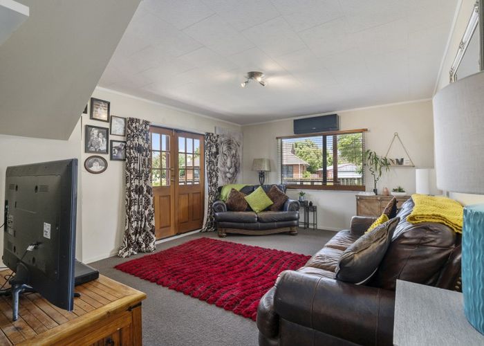  at 2 Emmerdale Mews, Highbury, Palmerston North