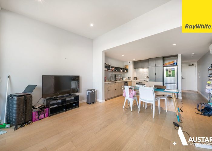 at 5/14 Todd Plaza, New Lynn, Waitakere City, Auckland