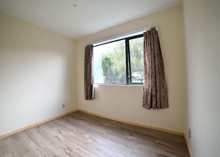  at 2/86a Nelson Street, Howick, Manukau City, Auckland