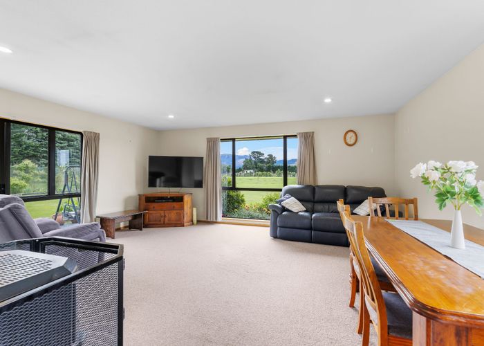  at 893 Depot Road, View Hill, Oxford