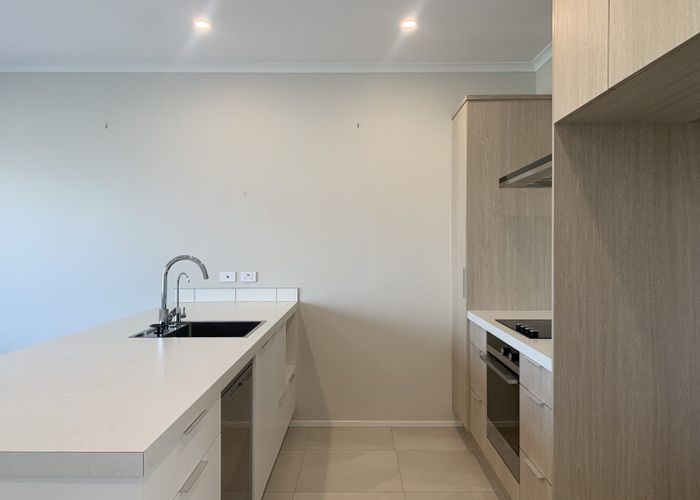  at 3/2 Rangitamiro Place, Hobsonville, Waitakere City, Auckland