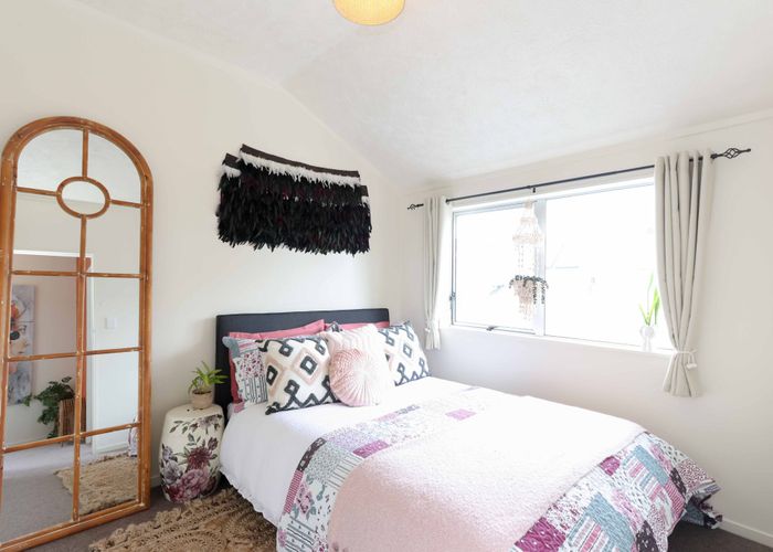  at 4/15 Bolton Street, Petone, Lower Hutt