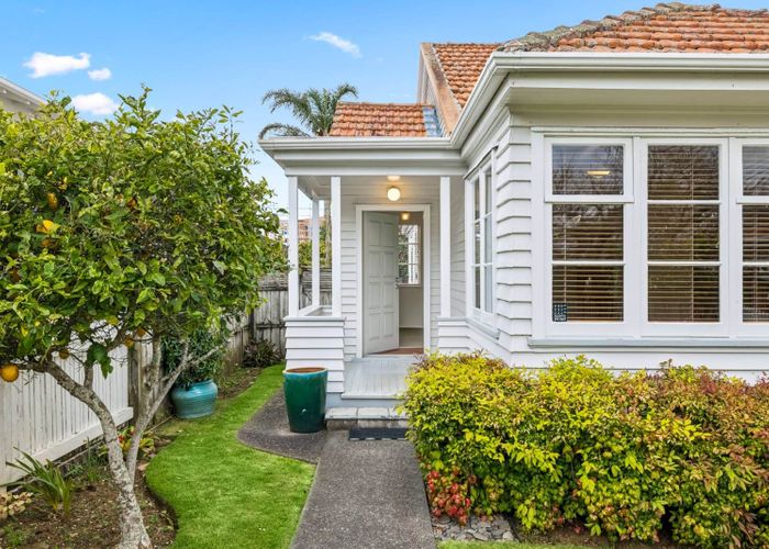  at 10 Peet Avenue, Royal Oak, Auckland City, Auckland