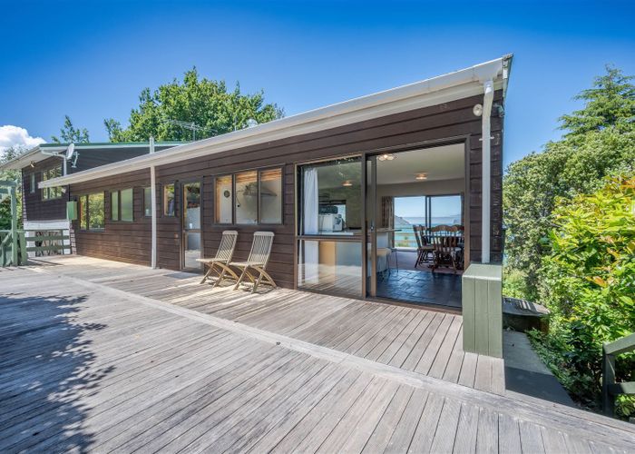  at 8 Whareora Terrace, Wainui