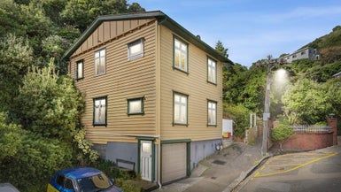  at 3A Linwood Way, Island Bay, Wellington