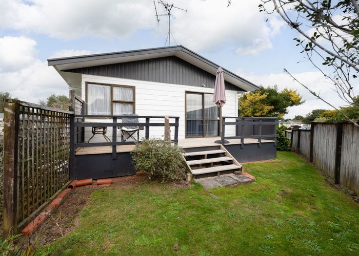  at 18 Bradley Place, Nawton, Hamilton