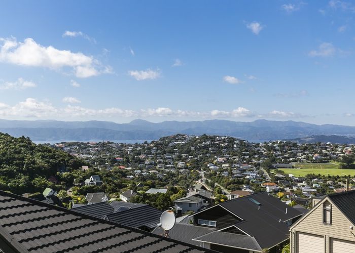  at 24 Satara Crescent, Khandallah, Wellington