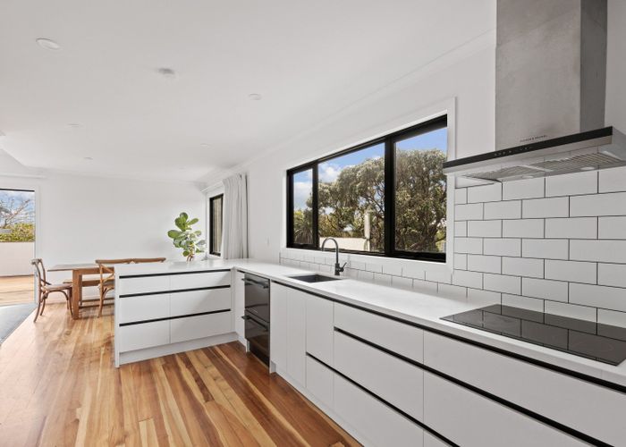 at 30 Waiwaka Terrace, Strandon, New Plymouth