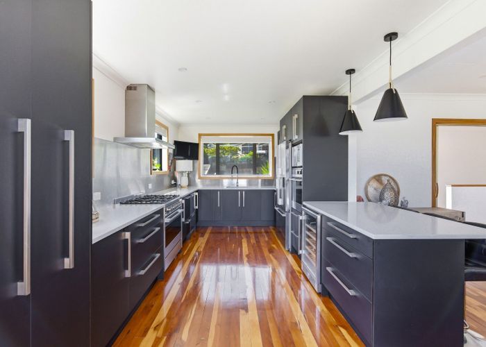  at 35 Glen Road, Raumati South, Kapiti Coast, Wellington