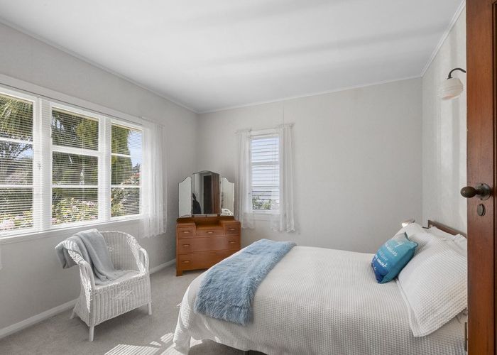  at 8 Cornwall Street, Brooklands, New Plymouth