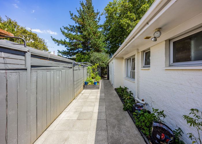  at 1/44 Landscape Road, Papatoetoe, Manukau City, Auckland